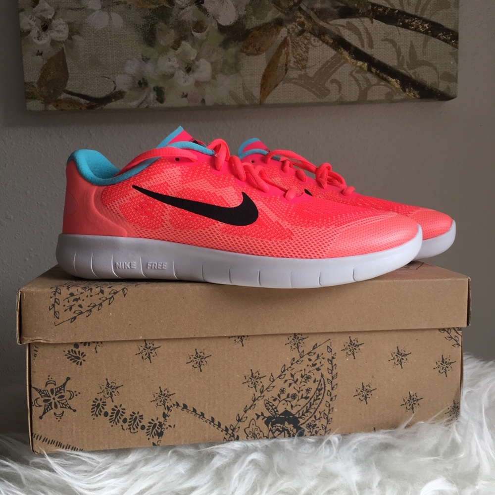 NIKE FREE RN RUNNING SHOES SZ 8 & 8.5